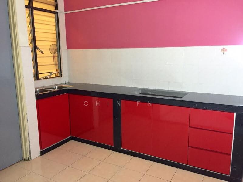 Apartment for Sale at Pangsapuri Bukit Beruang Permai - CHIN FN - Kitchen - PropertyGuru.com.my