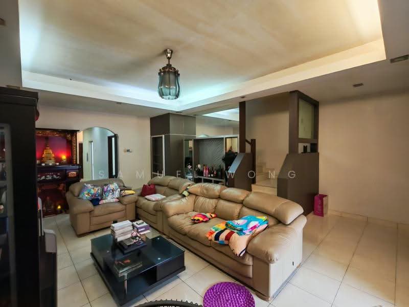Rumah Teres 2-Tingkat untuk Dijual di Austin Perdana (Tebrau) - Samuel Wong - Living Room - PropertyGuru.com.my