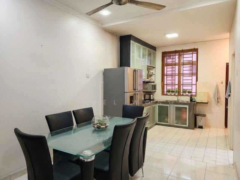Rumah Teres 2-Tingkat untuk Dijual di Austin Perdana (Tebrau) - Samuel Wong - Kitchen - PropertyGuru.com.my