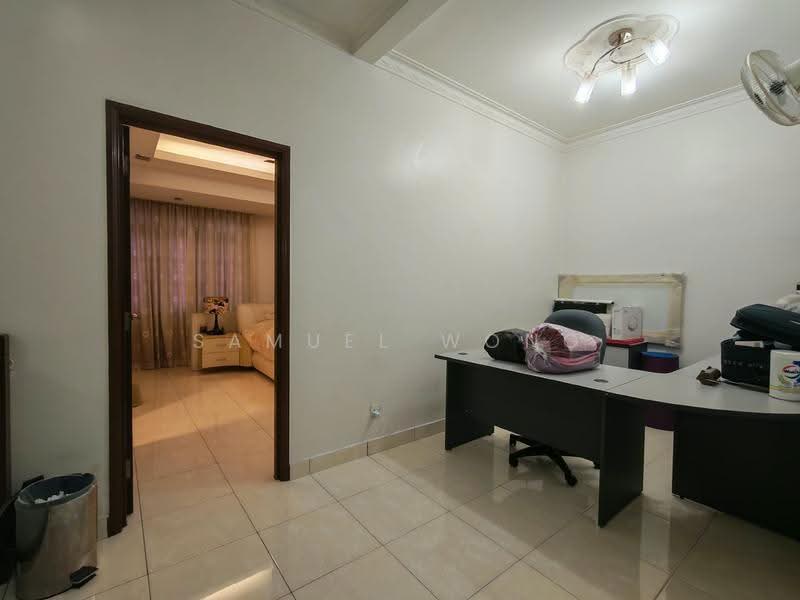 Rumah Teres 2-Tingkat untuk Dijual di Austin Perdana (Tebrau) - Samuel Wong - Study - PropertyGuru.com.my