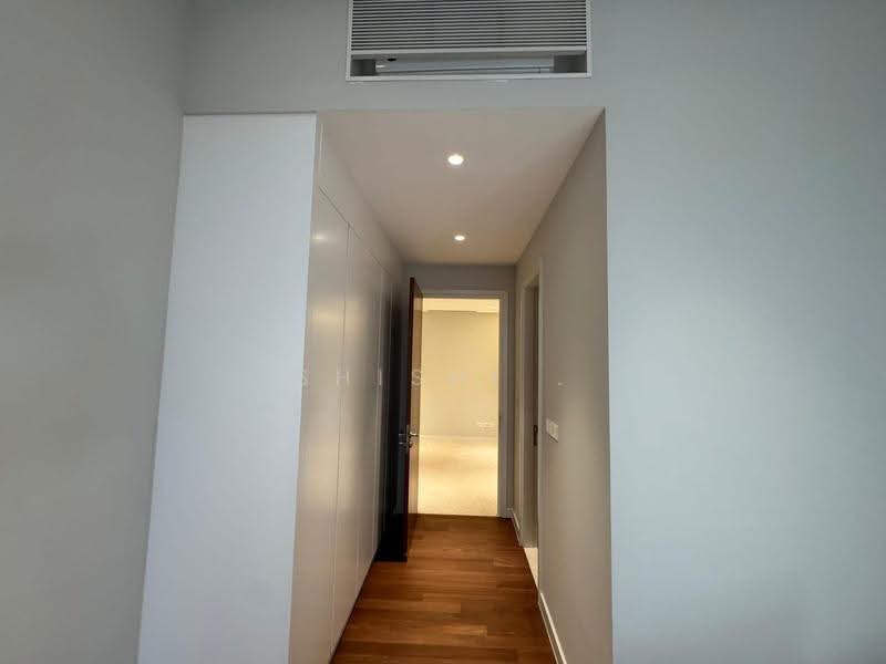 Kediaman Servis untuk Dijual di The Astaka @ 1 Bukit Senyum - Shishi . - Corridor - PropertyGuru.com.my