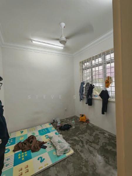 Terraced House for Rent in Taman Bukit Kempas (Tampoi) - Steve Seah - Bedroom - PropertyGuru.com.my