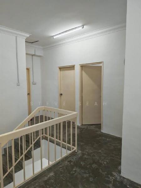 Terraced House for Rent in Taman Bukit Kempas (Tampoi) - Steve Seah - Corridor - PropertyGuru.com.my