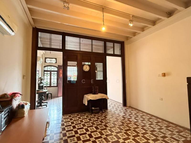 2-storey Terraced House for Sale in George Town (Penang) - Alice Ooi - Living Room - PropertyGuru.com.my