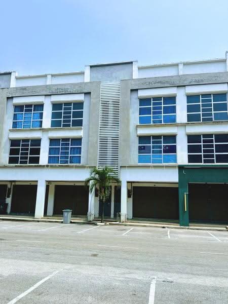 Kedai / Pejabat untuk Dijual di Pusat Komersil Taman Yayasan Segamat (Segamat) - M Jamil Ali - Exterior - PropertyGuru.com.my
