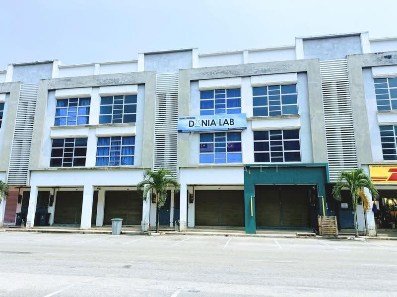 Kedai / Pejabat untuk Dijual di Pusat Komersil Taman Yayasan Segamat (Segamat) - M Jamil Ali - PropertyGuru.com.my
