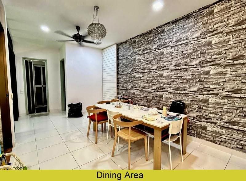Rumah Kluster untuk Dijual di Setia Tropika (Johor Bahru) - Bill Ong - Dining Room - PropertyGuru.com.my