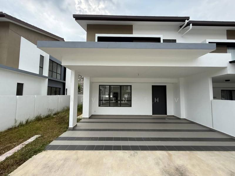 2-storey Terraced House for Rent in Rawang (Selangor) - Sharveenesh V - Exterior - PropertyGuru.com.my