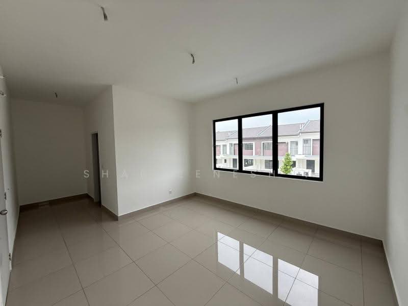 2-storey Terraced House for Rent in Rawang (Selangor) - Sharveenesh V - Living Room - PropertyGuru.com.my