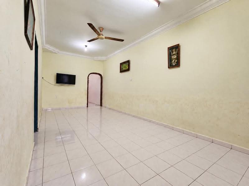 Rumah Teres 1-Tingkat untuk Dijual di Saleng (Senai) - Zack Chow - Living Room - PropertyGuru.com.my