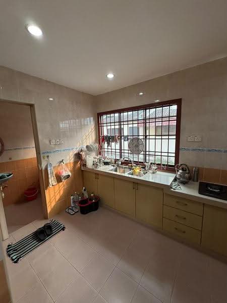 2-storey Terraced House for Sale in Taman Desa Cemerlang (Ulu Tiram) - Wallace Ang - Kitchen - PropertyGuru.com.my