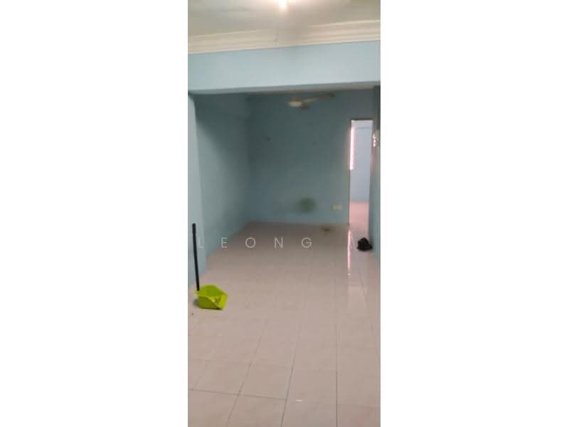 Apartment for Sale at Puncak Erskine - Leong . - Living Room - PropertyGuru.com.my