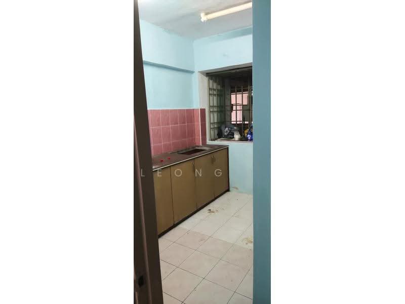 Apartment for Sale at Puncak Erskine - Leong . - Kitchen - PropertyGuru.com.my