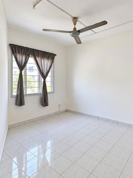Flat for Sale at Seri Suria - Nichole Liew - Interior - PropertyGuru.com.my