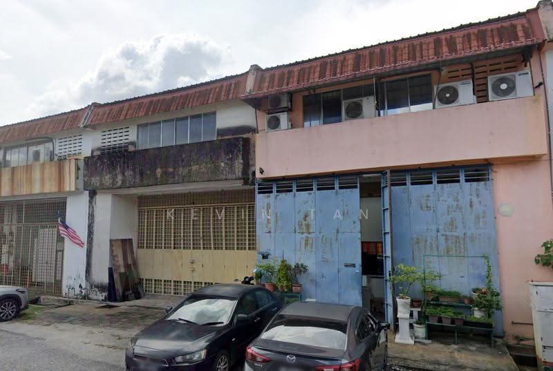 Kilang Teres untuk Disewa di Taman Perindustrian Puchong Utama (Seksyen 2) (Puchong) - Kevin Tan - Exterior - PropertyGuru.com.my