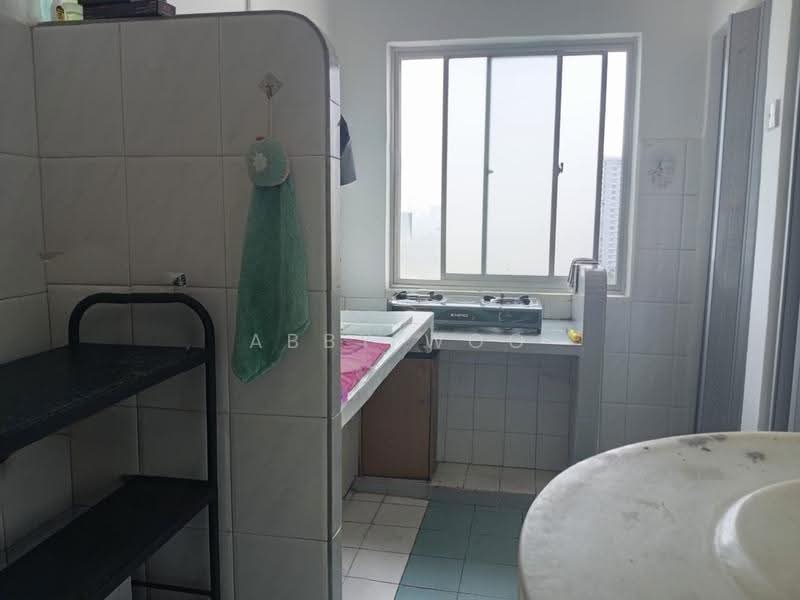 Flat for Rent at Pangsapuri Pelangi - Abby Woo - Kitchen - PropertyGuru.com.my