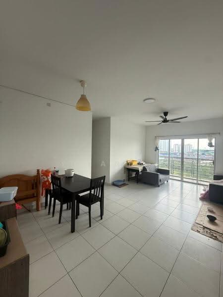 Pangsapuri untuk Dijual di M'tiara - Yoland . - Living Room - PropertyGuru.com.my