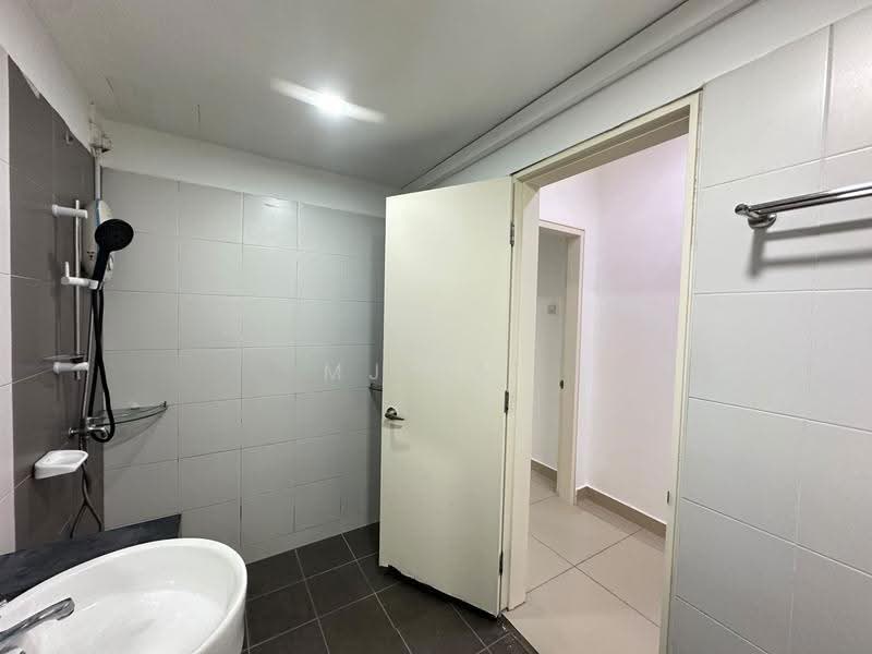 Pangsapuri untuk Disewa di Idaman Residence - MJ Lai - Bathroom - PropertyGuru.com.my