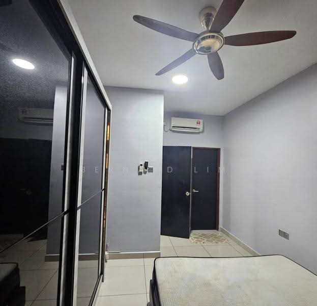Pangsapuri untuk Dijual di Twin Danga Residence - Bernard Lim - Bedroom - PropertyGuru.com.my