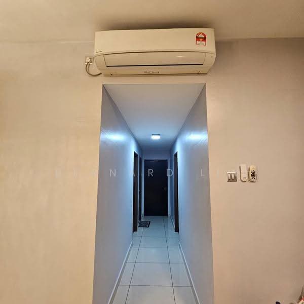 Pangsapuri untuk Dijual di Twin Danga Residence - Bernard Lim - Corridor - PropertyGuru.com.my