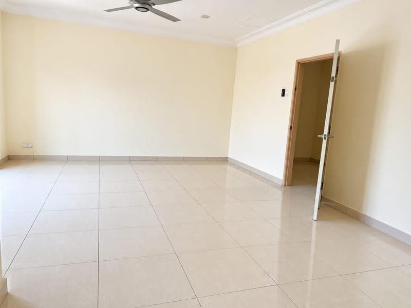 Rumah Teres untuk Dijual di Batu 9 (Cheras) - Jess Tay - Living Room - PropertyGuru.com.my