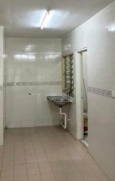 Pangsapuri untuk Disewa di Sri Anggerik 2 - Simon Leong - Kitchen - PropertyGuru.com.my
