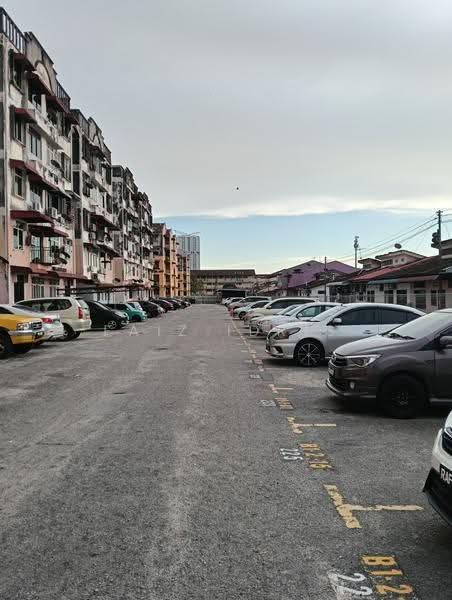 Rumah Flat untuk Dijual di Taman Seri Janggus - Faiz Idris - Exterior - PropertyGuru.com.my