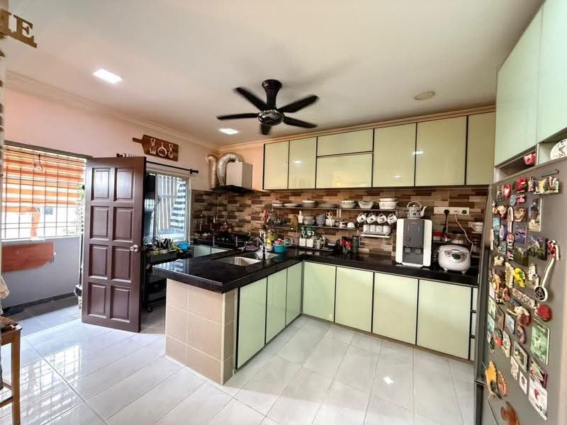 Rumah Teres 1-Tingkat untuk Dijual di Bandar Baru Uda (Tampoi) - Melinda Ee - Kitchen - PropertyGuru.com.my