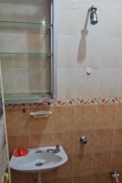 Pangsapuri untuk Disewa di Mentari Court - Joanne Diong - Bathroom - PropertyGuru.com.my