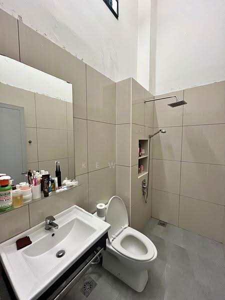 Rumah Teres 2-Tingkat untuk Dijual di Taman Bukit Cheras (Cheras) - Kew . - Bathroom - PropertyGuru.com.my