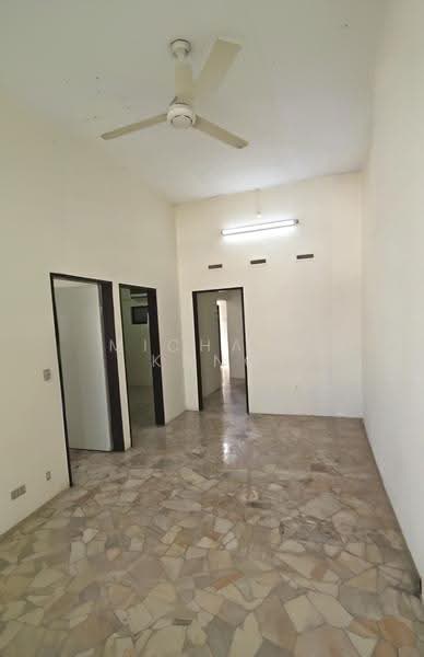 1-storey Terraced House for Sale in Fettes Park (Tanjung Tokong) - Michael Khng - PropertyGuru.com.my