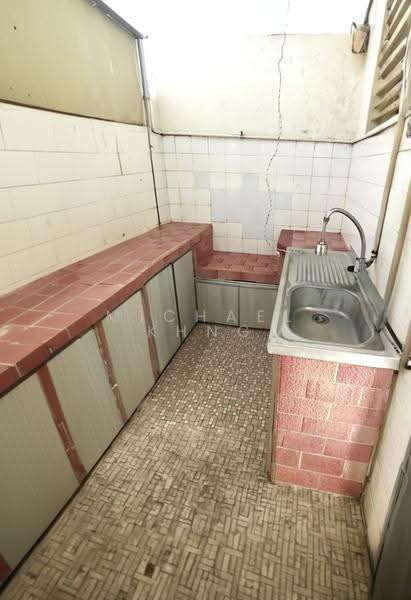 1-storey Terraced House for Sale in Fettes Park (Tanjung Tokong) - Michael Khng - PropertyGuru.com.my