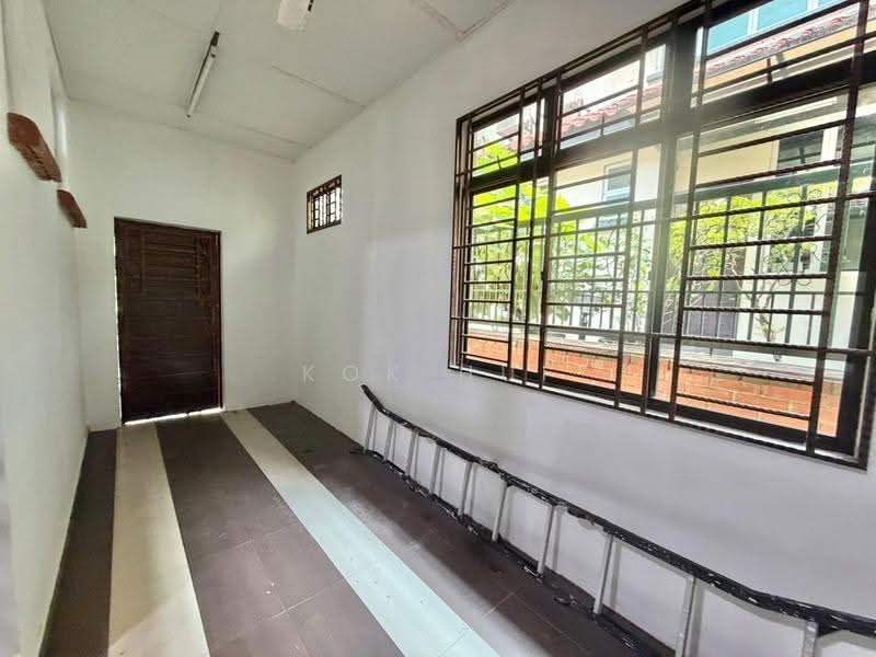 Rumah Berkembar untuk Dijual di Taman Perling (Perling) - Kok Hui - Entrance - PropertyGuru.com.my