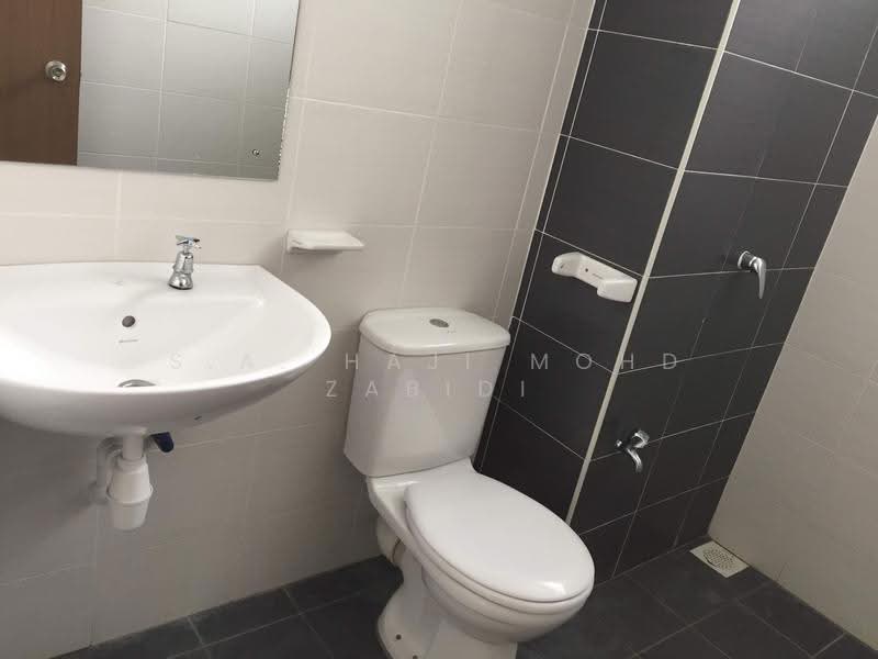 2-storey Terraced House for Rent in Butterworth (Penang) - S.a. Haji Mohd Zabidi - Bathroom - PropertyGuru.com.my