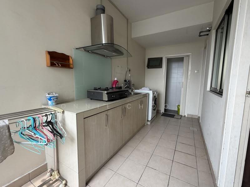 Pangsapuri untuk Dijual di Molek Pine 2 - Connie Choong - PropertyGuru.com.my