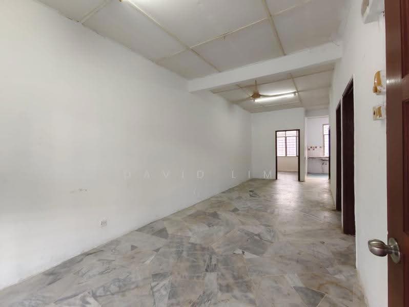 1-storey Terraced House for Sale in Bukit Sentosa (Rawang) - David Lim - Living Room - PropertyGuru.com.my