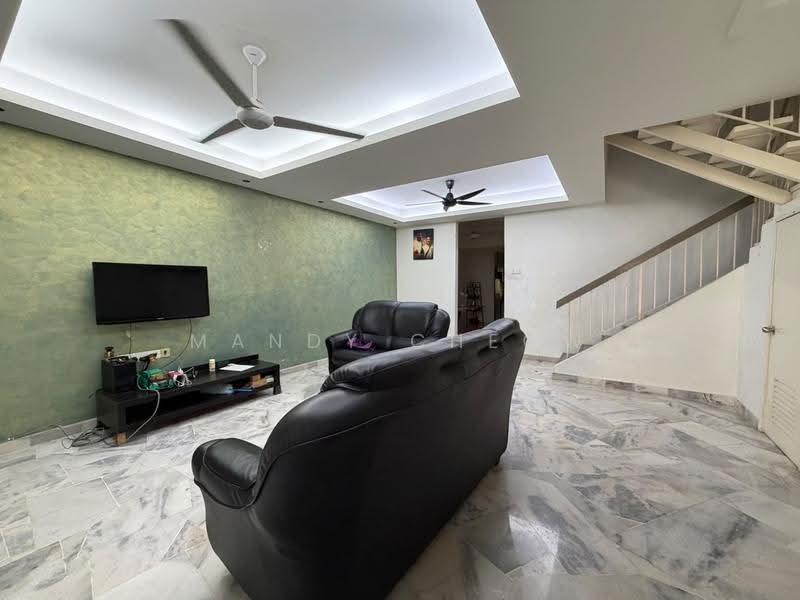 Terraced House for Sale in Bukit Beruntung (Selangor) - Mandy Cheow - Living Room - PropertyGuru.com.my