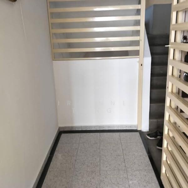 Pangsapuri untuk Dijual di Taman Kristal - Irienne Tang - Entrance - PropertyGuru.com.my
