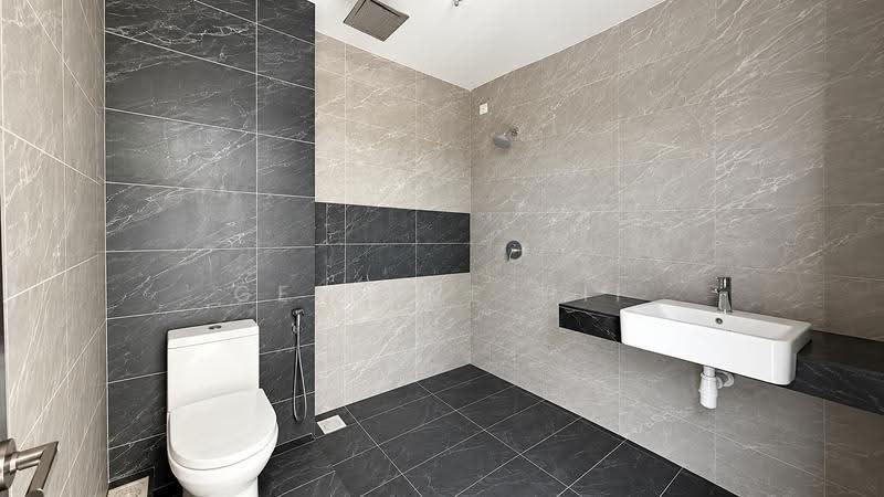 Rumah Kluster untuk Dijual di Taman Bukit Skudai (Skudai) - Genieve Hii - Bathroom - PropertyGuru.com.my