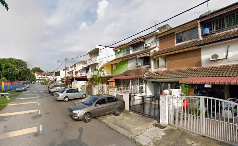 2.5-storey Terraced House for Rent in Taman Muda (Ampang) - Loh KC - Exterior - PropertyGuru.com.my
