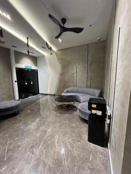 Kediaman Servis untuk Dijual di D'Vervain - Edward Chai - Entrance - PropertyGuru.com.my