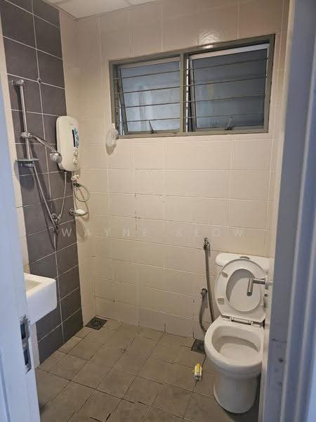 Kediaman Servis untuk Disewa di I Residence - Wayne Seow - Bathroom - PropertyGuru.com.my