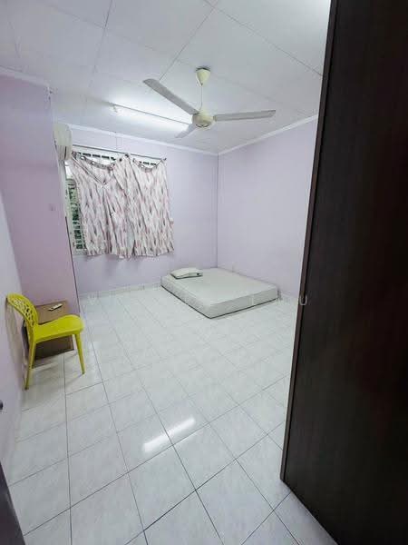 Rumah Teres 2-Tingkat untuk Disewa di Mutiara Rini (Skudai) - Velvet Lau - Bedroom - PropertyGuru.com.my
