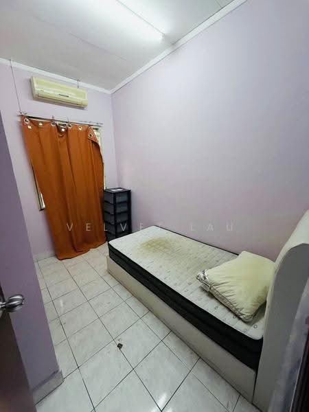 Rumah Teres 2-Tingkat untuk Disewa di Mutiara Rini (Skudai) - Velvet Lau - Bedroom - PropertyGuru.com.my