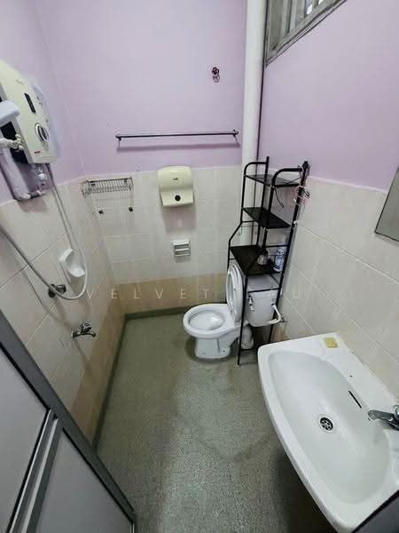 Rumah Teres 2-Tingkat untuk Disewa di Mutiara Rini (Skudai) - Velvet Lau - Bathroom - PropertyGuru.com.my