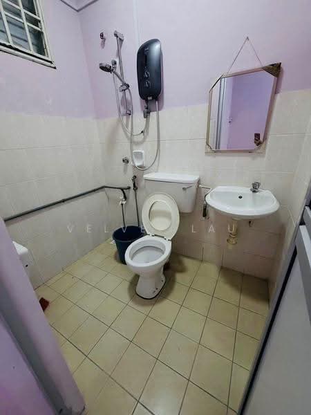 Rumah Teres 2-Tingkat untuk Disewa di Mutiara Rini (Skudai) - Velvet Lau - Bathroom - PropertyGuru.com.my