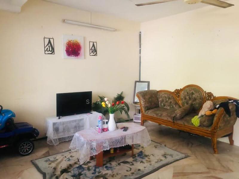 Terraced House for Rent in Taman Bukit Kajang Baru (Kajang) - San MC - Living Room - PropertyGuru.com.my