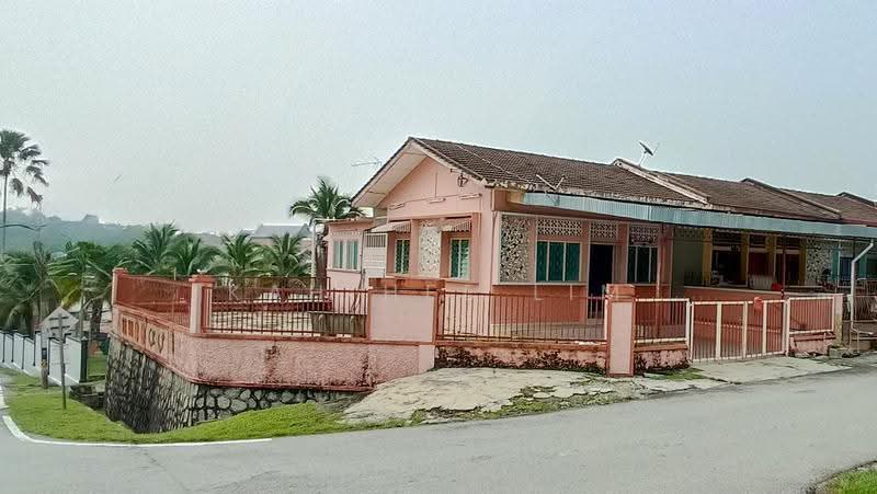 1.5-storey Terraced House for Sale in Seremban (Negeri Sembilan) - Kah Hee Lim - PropertyGuru.com.my