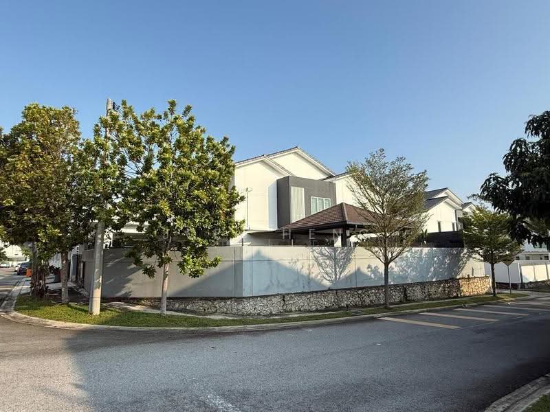 2-storey Terraced House for Sale in Hijayu 3C (Bandar Sri Sendayan) - Joey Heng - Exterior - PropertyGuru.com.my