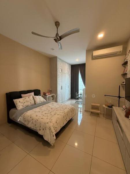 2-storey Terraced House for Sale in Hijayu 3C (Bandar Sri Sendayan) - Joey Heng - Bedroom - PropertyGuru.com.my